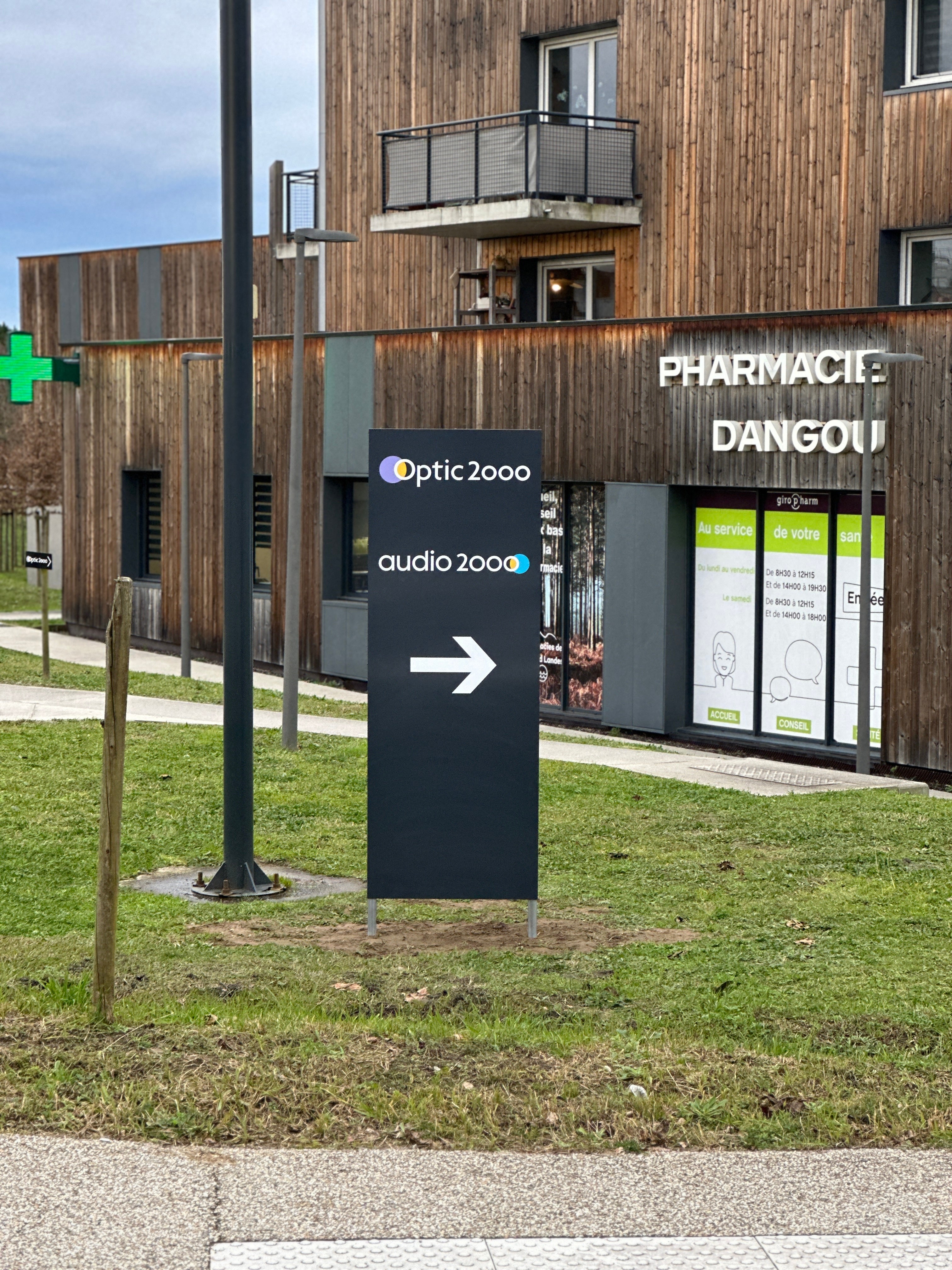 Totem publicitaire - visibilité et impact