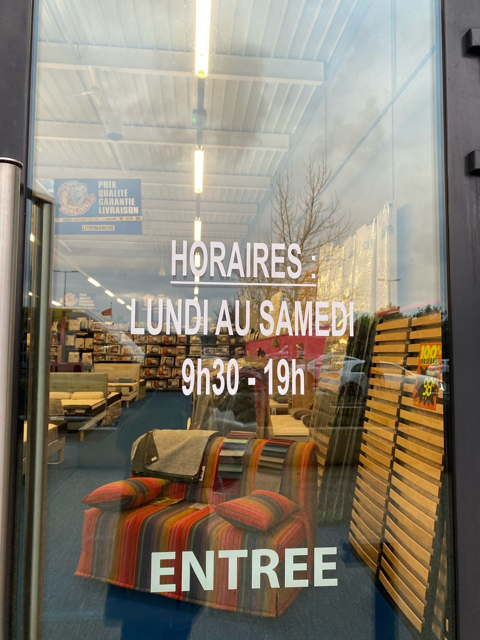 Marquage horaires vitrine