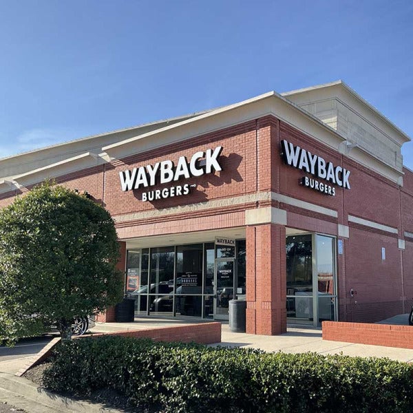 Wayback Burgers Makes Caribbean Debut with Grand Opening in Dominican Republic
