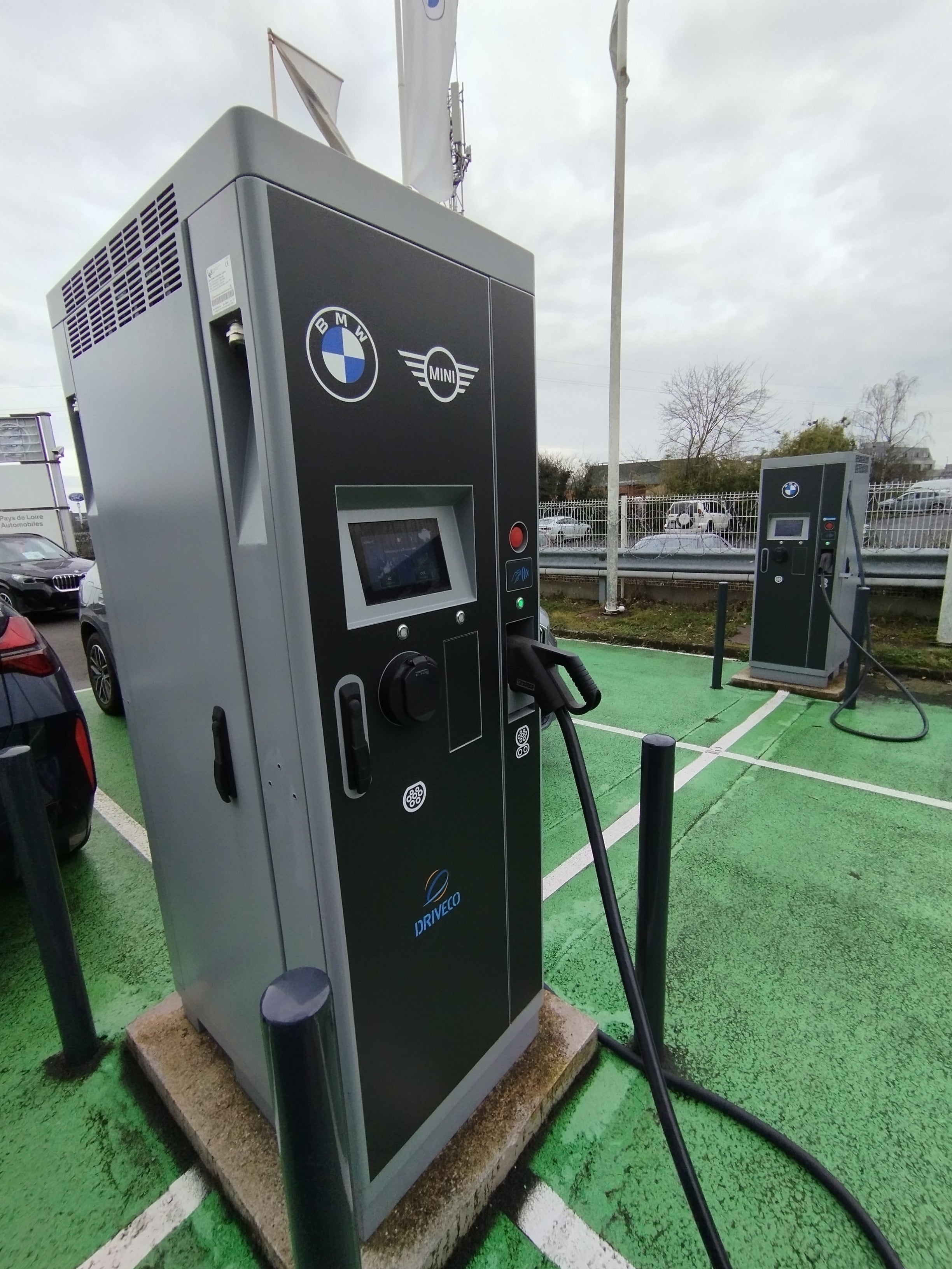 STICKER POUR BORNES DE RECHARGE ELECTRIQUE VOITURE SAINT-AUNES
