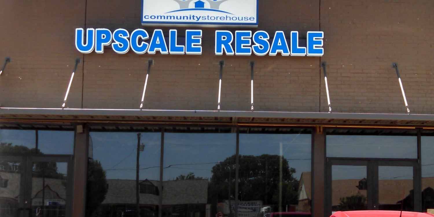 Custom Outdoor Signs for Business