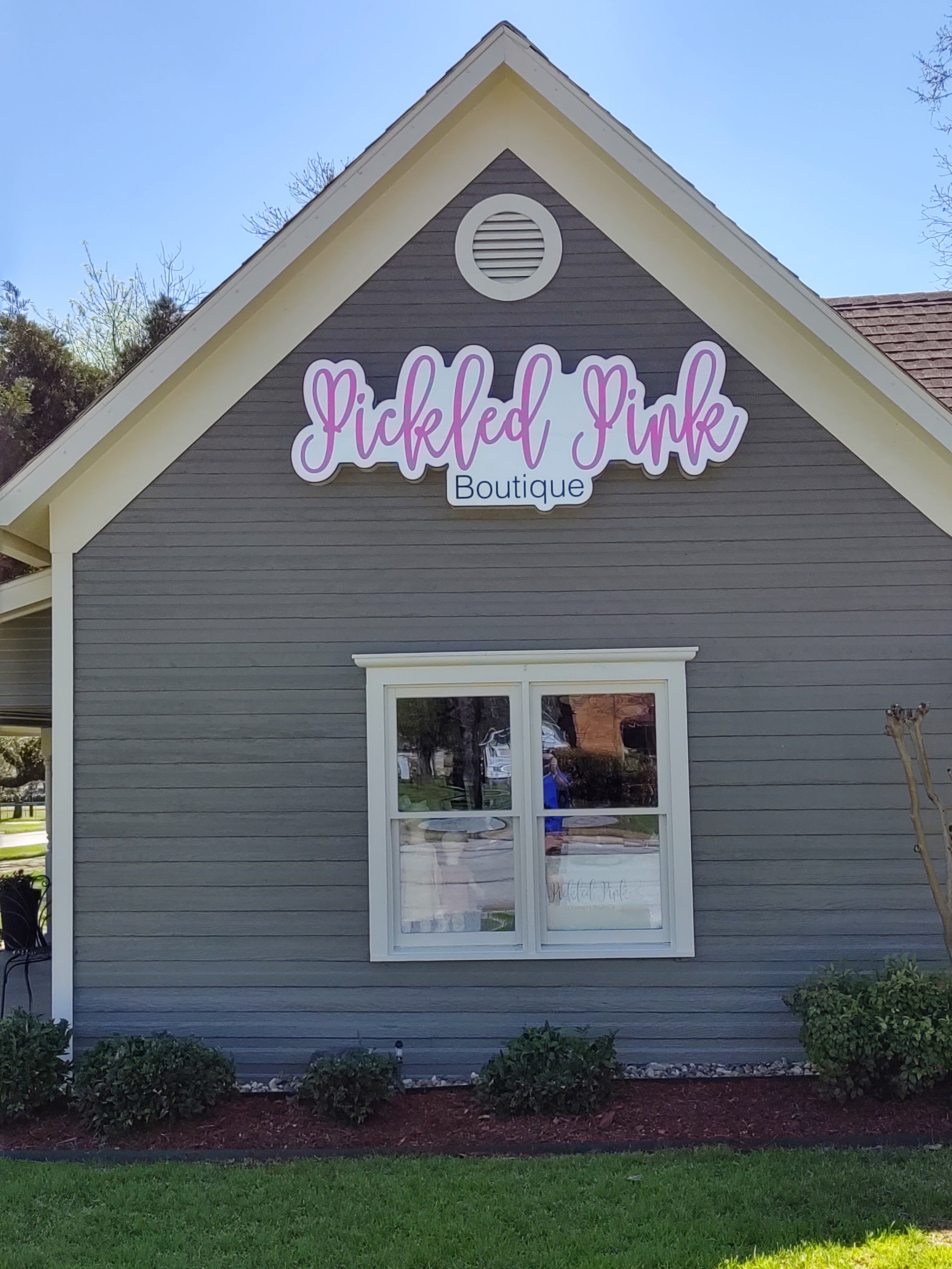 Custom Outdoor Signs for Business