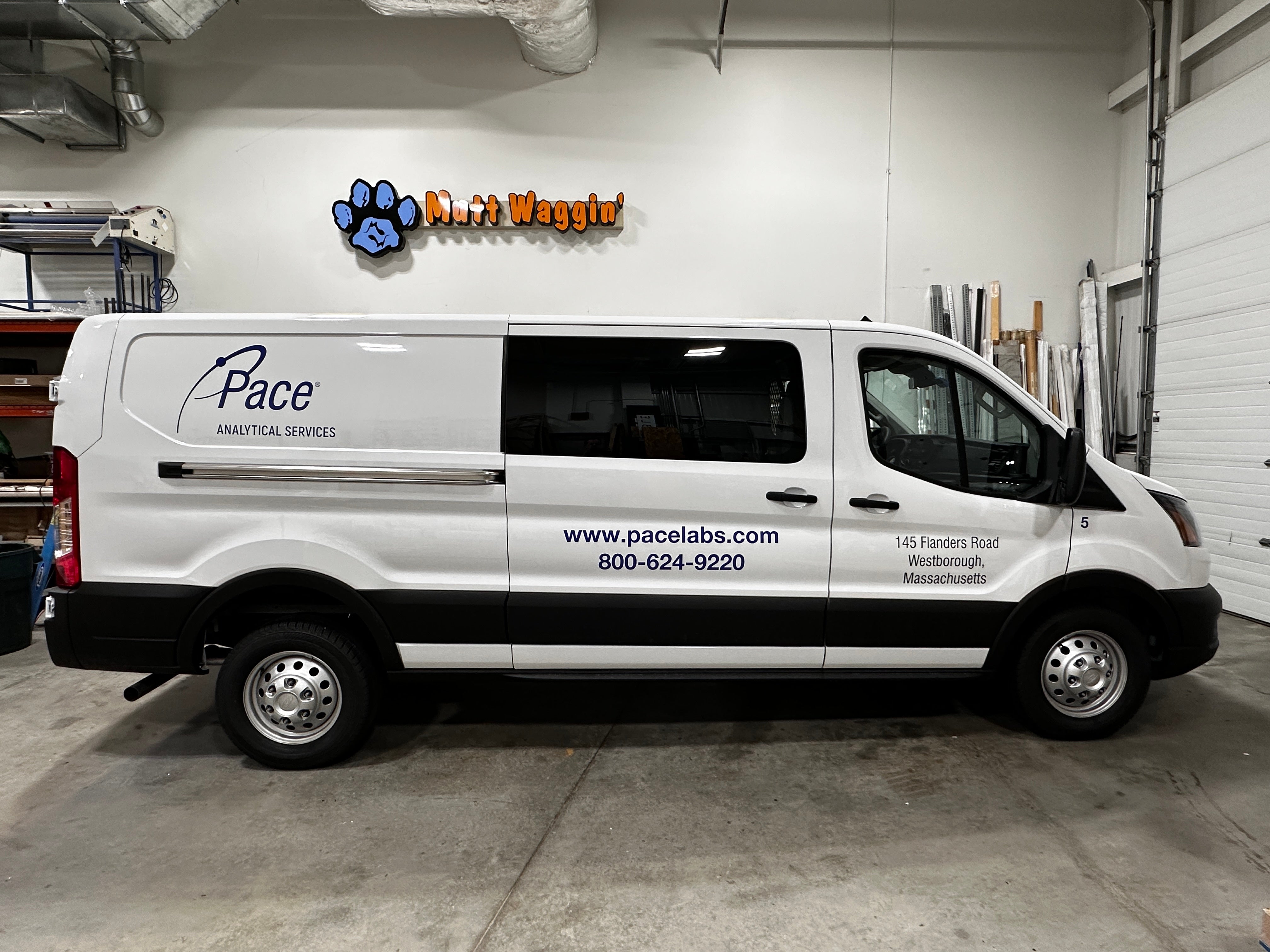 fleet graphics lettering logo vehicle