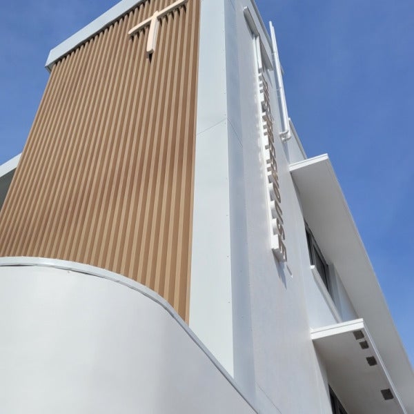 Spectacular Illuminated Signage for Brisbane's Newest Accommodation Building