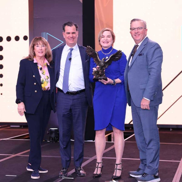 Meet Dawn Kane: Hot Dish Advertising CEO Set to Receive Prestigious 2024 Bonny LeVine Award In Recognition of Her Trailblazing Leadership in Franchising Meet Dawn Kane: Hot Dish Advertising CEO Set to Receive Prestigious 2024 Bonny LeVine Award In Recognition of Her Trailblazing Leadership in Franchising