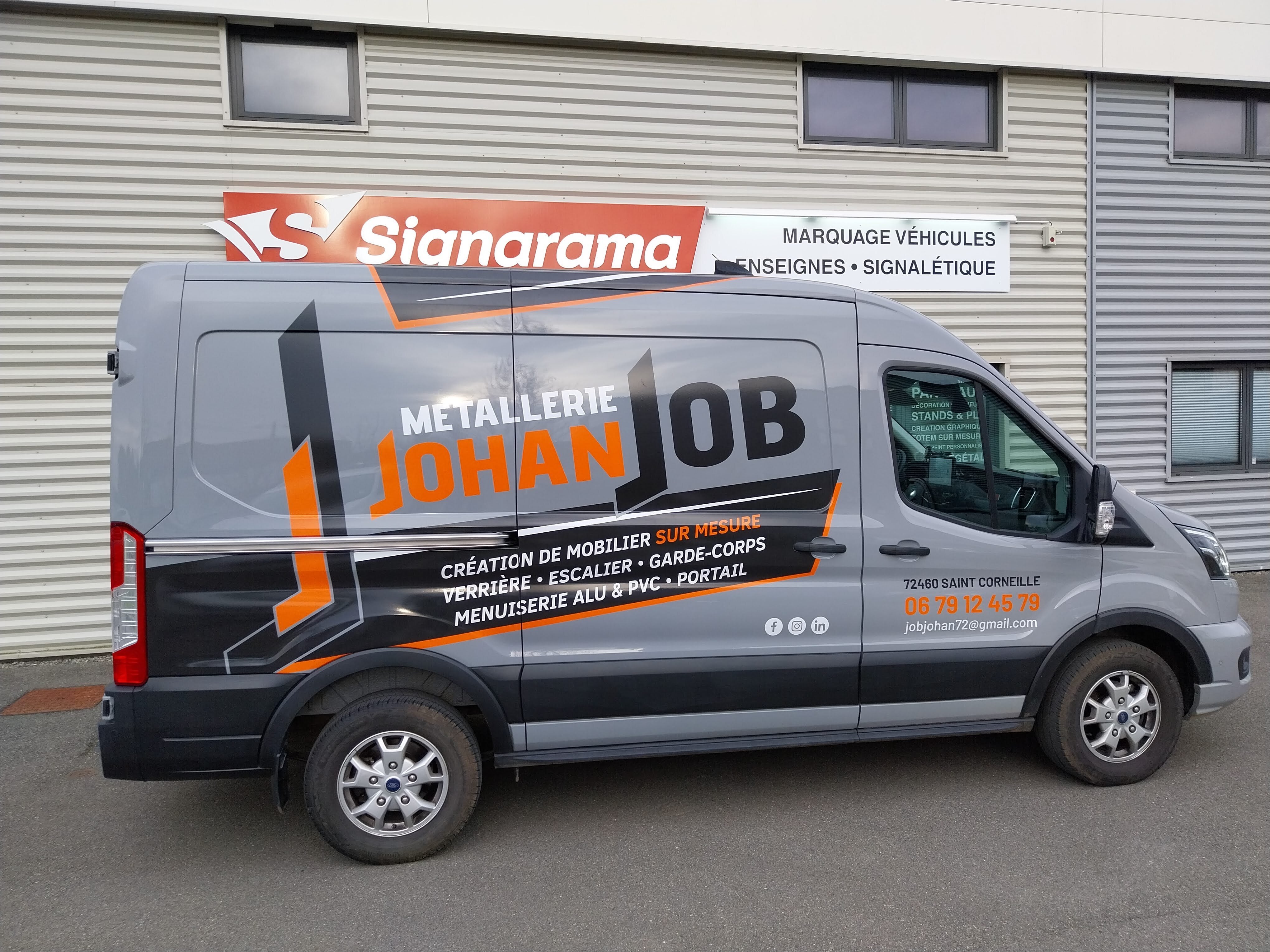Covering sur un utilitaire pour Johan Job par Signarama Le Mans