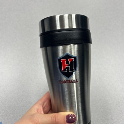 https://cdn.gorilladash.com/images/media/16393796/fully-promoted-usa-hempfield-football-thermos-square-67c1d5b952a1c.jpg?auto=webp&crop=1%3A1%2Csmart&width=400