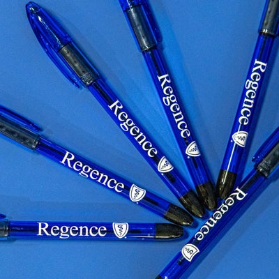 https://cdn.gorilladash.com/images/media/16401299/fully-promoted-usa-mm-0225-client-gifts-pens-office-writing-staged-square-6a21eab0ace05.jpg?auto=webp&crop=1%3A1%2Csmart&width=400