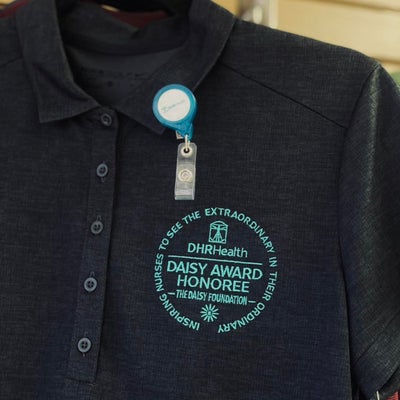https://cdn.gorilladash.com/images/media/16414526/fully-promoted-usa-reel-with-embroidered-polo-square-67cb593b5245f.jpg?auto=webp&crop=1%3A1%2Csmart&width=400