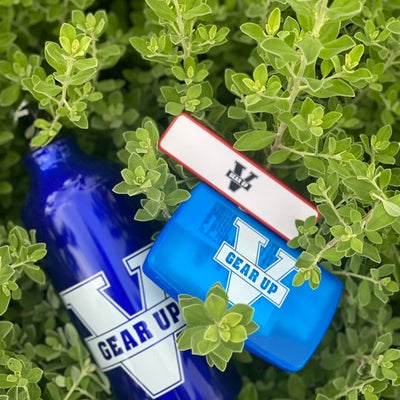 https://cdn.gorilladash.com/images/media/16414588/fully-promoted-usa-graduation-gifts-branded-tumbler-first-aid-kit-and-portable-charger-square-67cb60ed7d345.jpg?auto=webp&crop=1%3A1%2Csmart&width=400