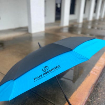 https://cdn.gorilladash.com/images/media/16454239/fully-promoted-usa-umbrella-square-67d0c035314a7.jpg?auto=webp&crop=1%3A1%2Csmart&width=400