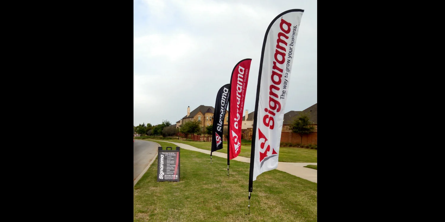 Feather Flags & Teardrop Banners