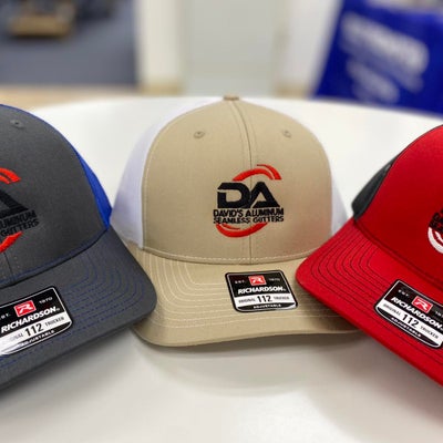https://cdn.gorilladash.com/images/media/16457301/fully-promoted-usa-embroidered-cap-112-square-67d2037b7a40c.jpg?auto=webp&crop=1%3A1%2Csmart&width=400