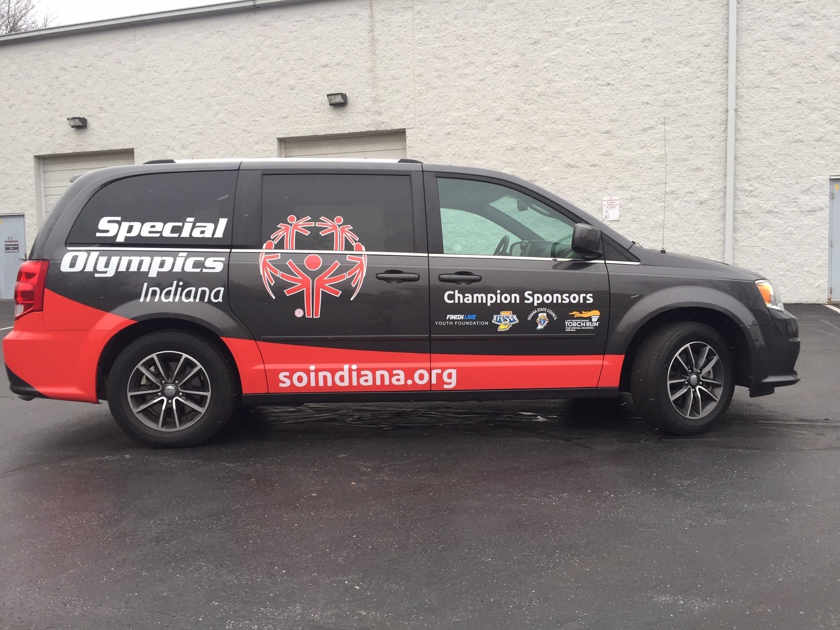 Custom vehicle wrap