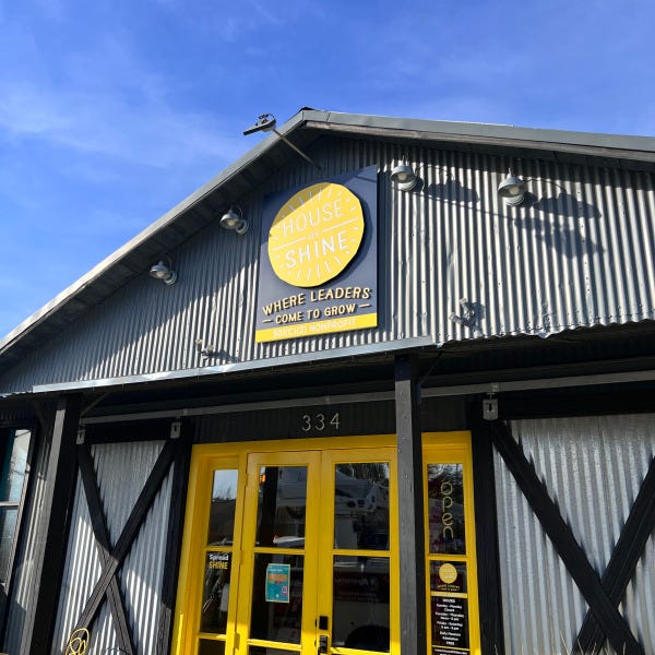 Building Signs / Dimensional Lettering