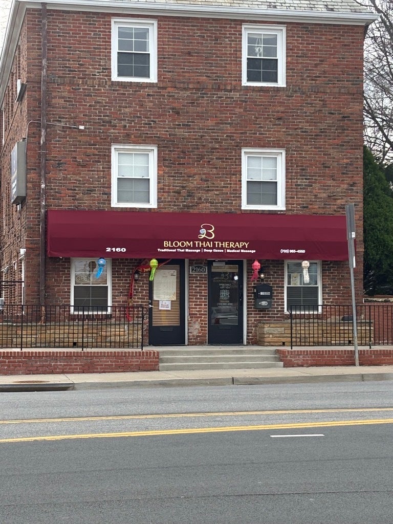 Transforming Bloom Thai Massage: A Signage Refresh for an Authentic Experience