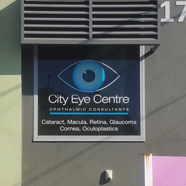 Eye catching signage for this ophthalmic practice.