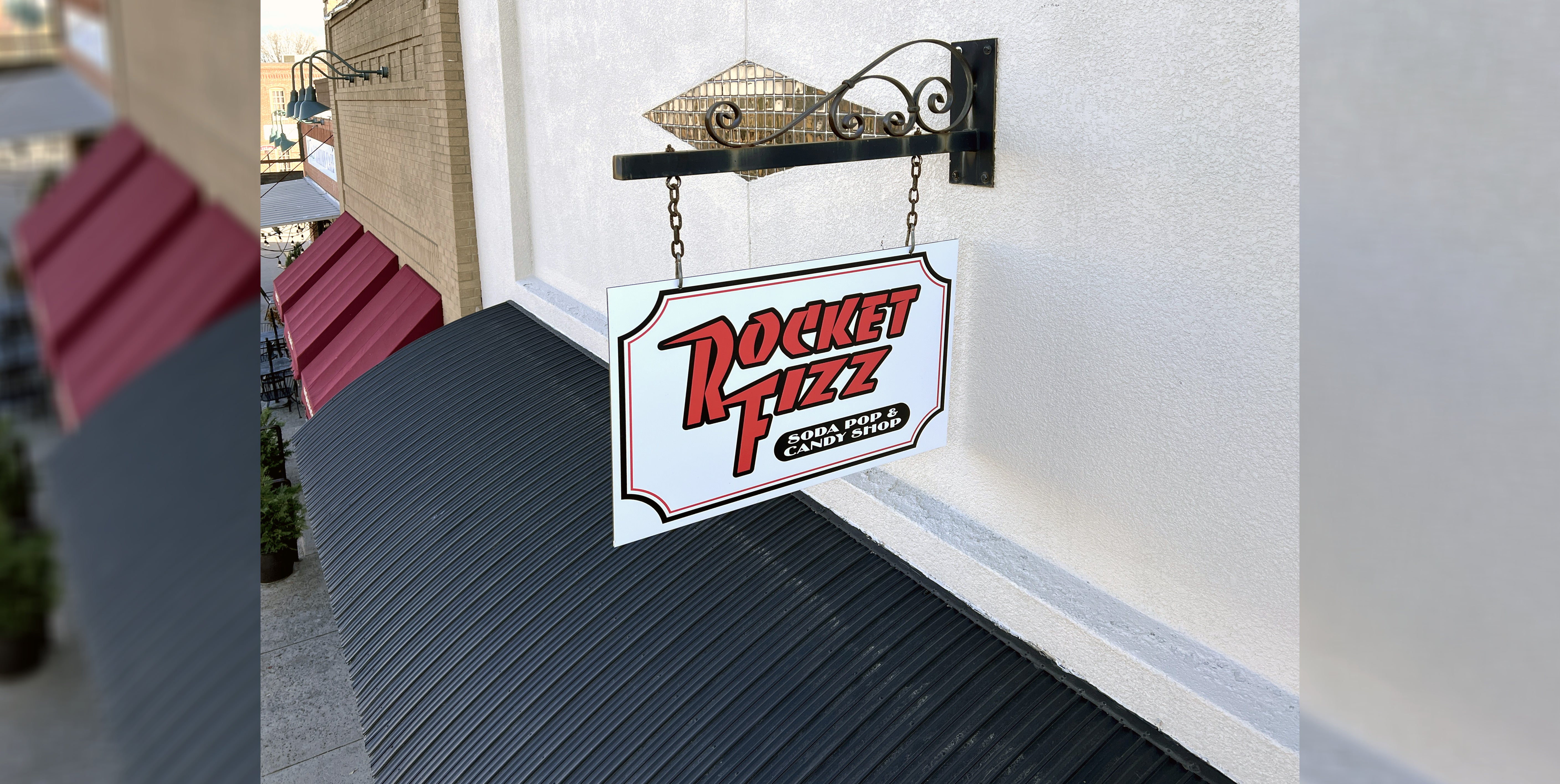 Custom Outdoor Signs for Business