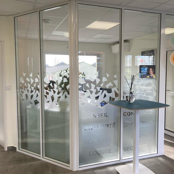 marquage-vitre-depoli-signarama-sainte-jamme
