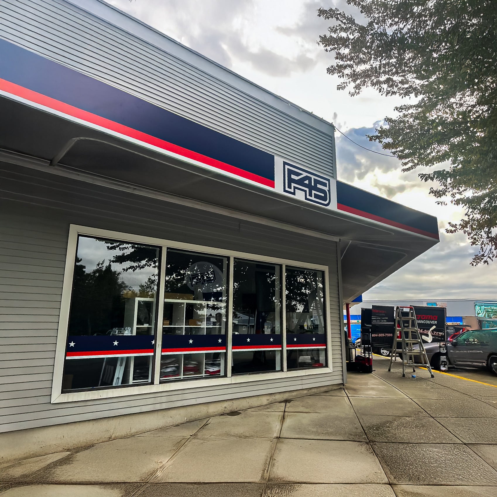 Storefront Signage for F45 Training!