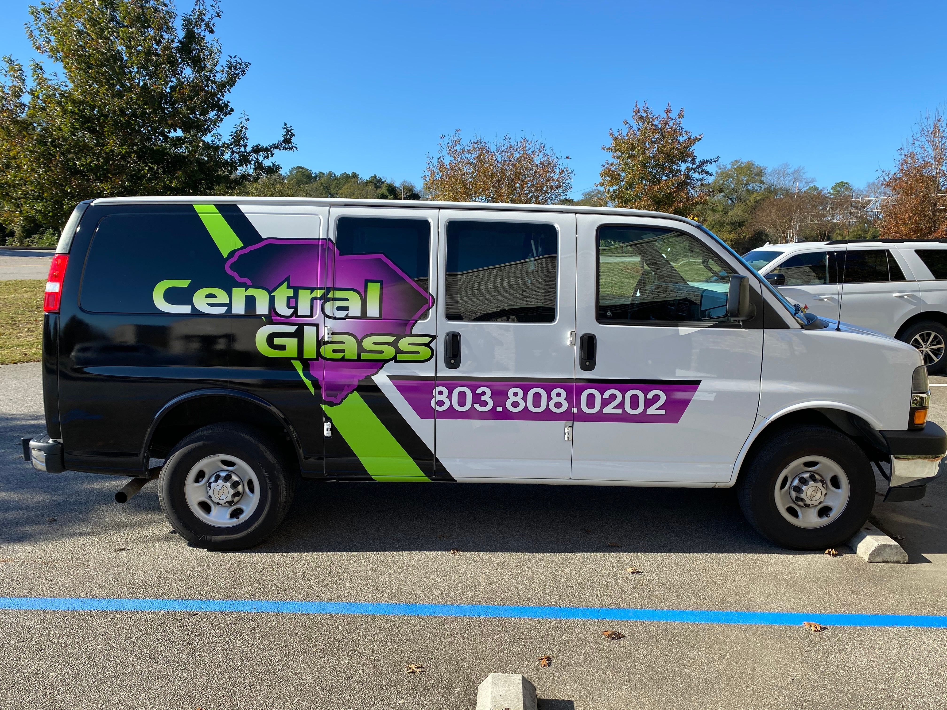 Vehicle Graphics is the Best way to Market your Business for FREE