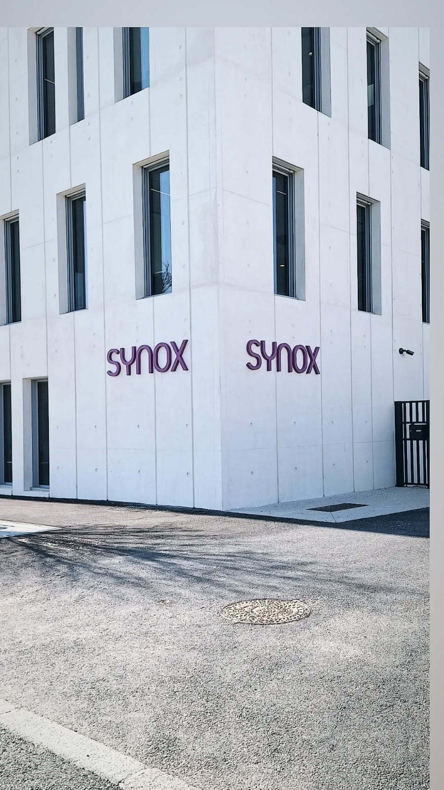 Création d’une enseigne lumineuse à Castelnau-le-Lez (34) pour Synox : une réalisation signée SIGNARAMA Montpellier