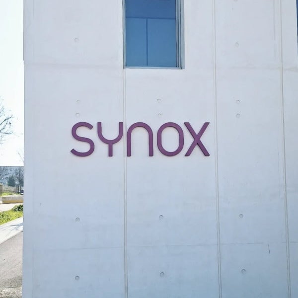 Création d’une enseigne lumineuse à Castelnau-le-Lez (34) pour Synox : une réalisation signée SIGNARAMA Montpellier