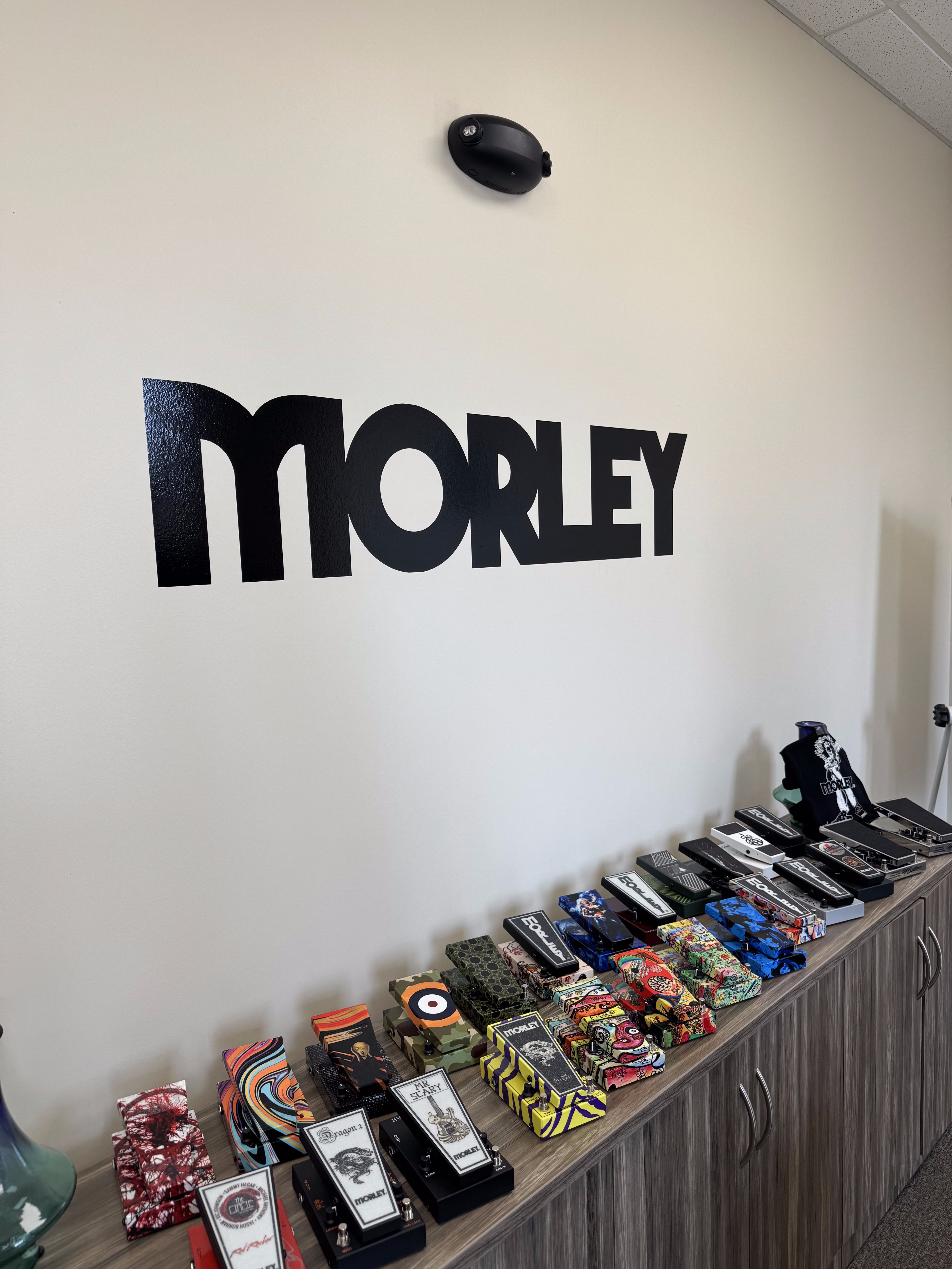 Lobby Signage - Vinyl Print/Dimensional Letters