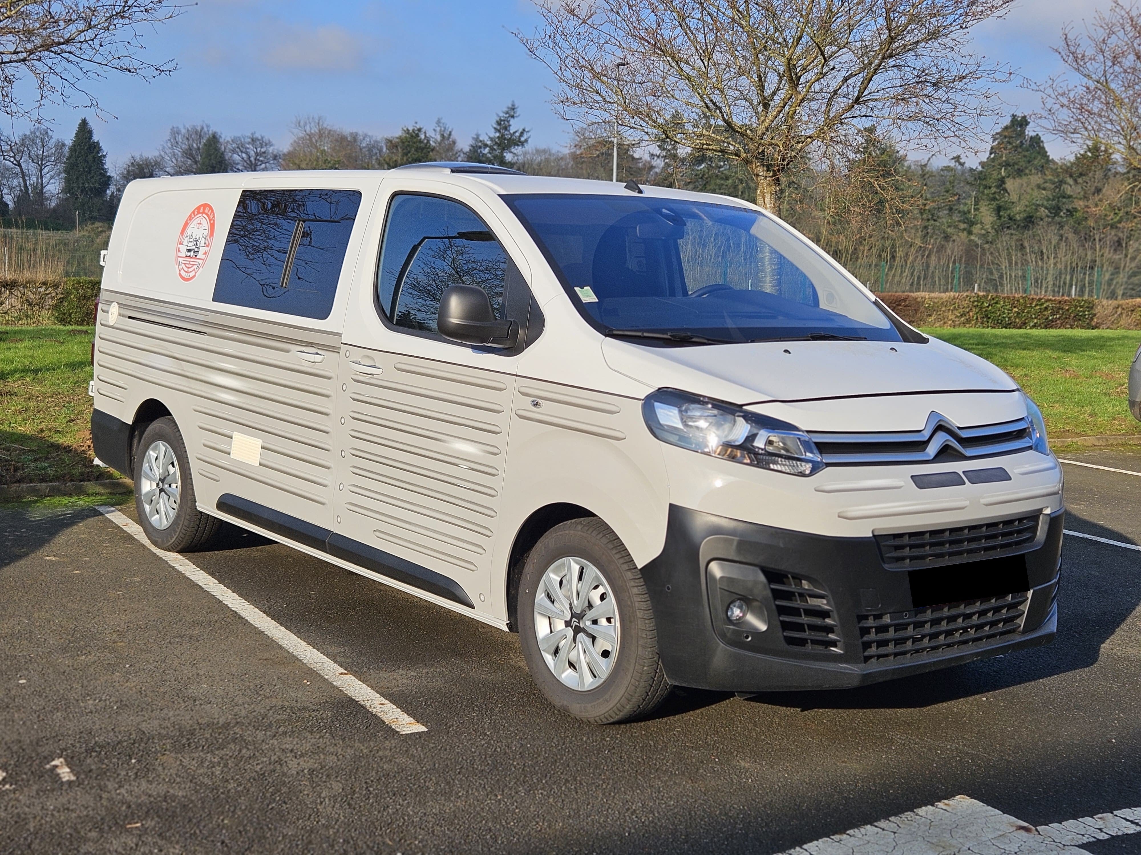 Covering sur un utilitaire Citroën Jumpy par Signarama Le Mans