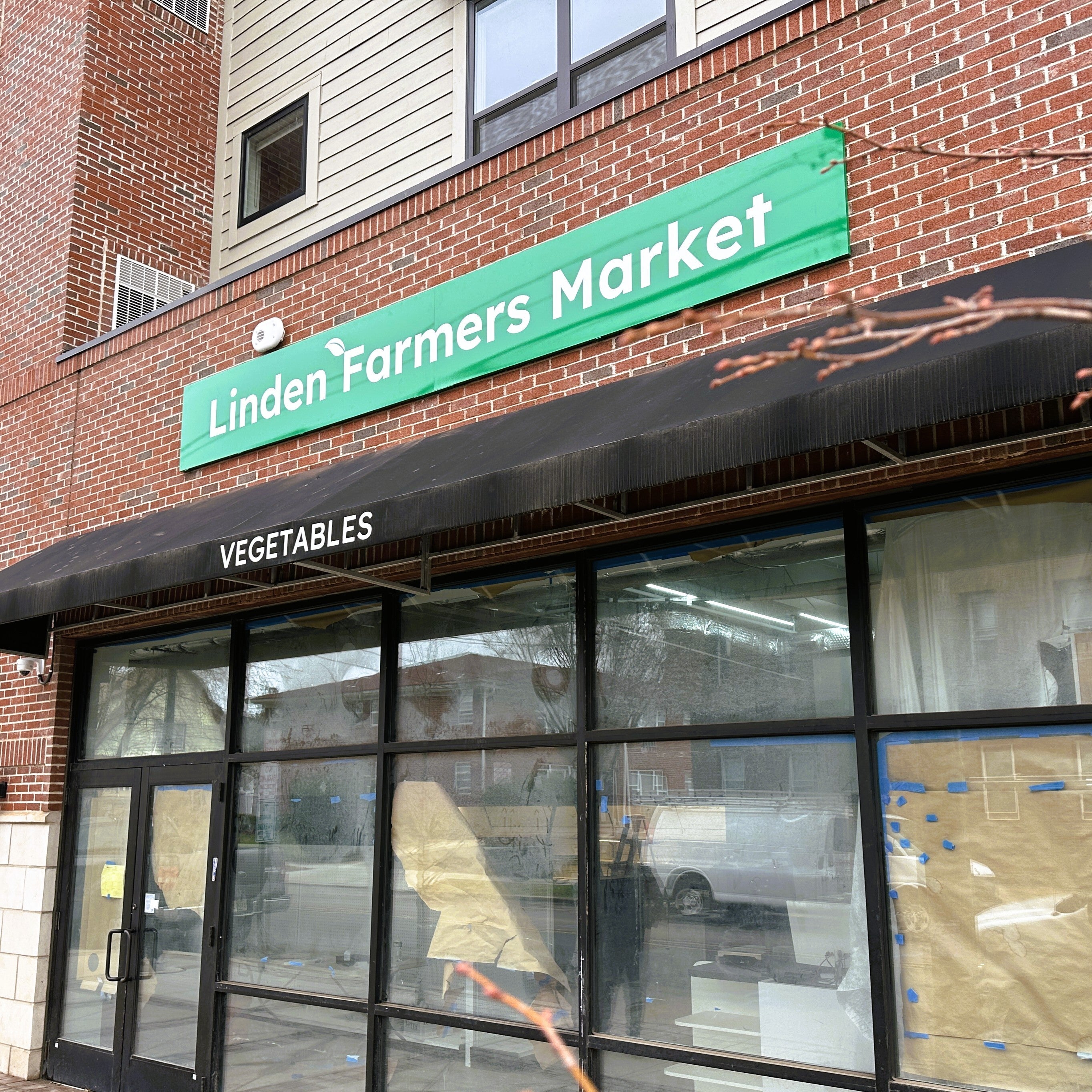 Keep Your Business on The Market With Signs