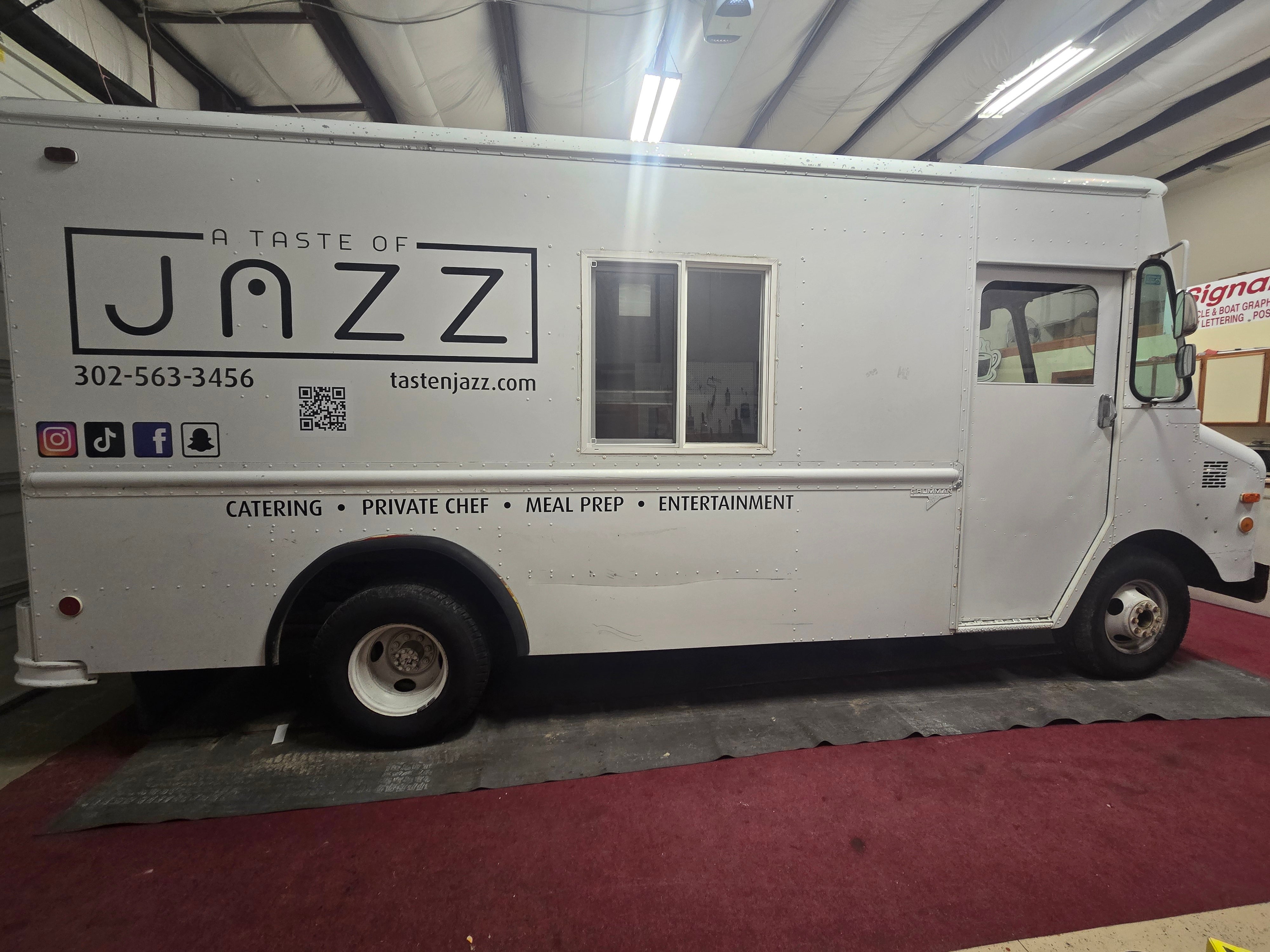 Truck Signs & Signage