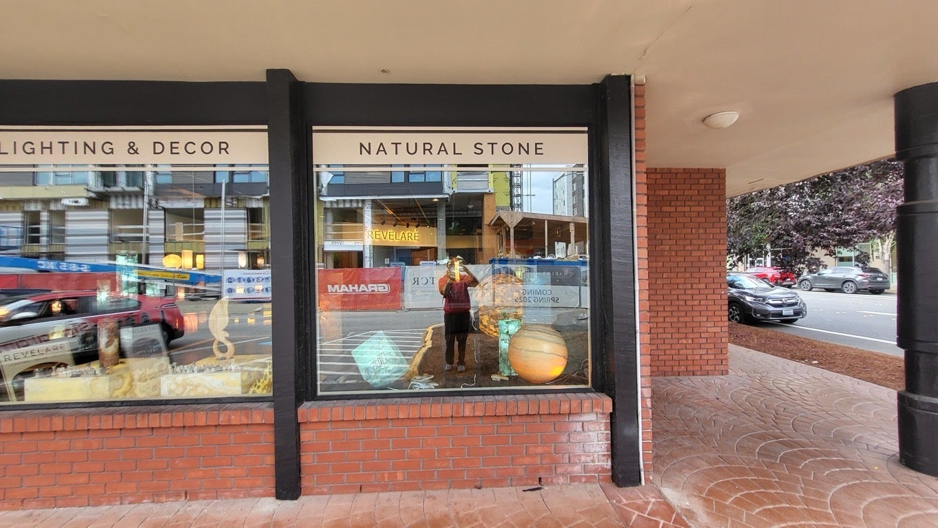Revelare Opens in Redmond, WA - Fresh Windows Graphics and Storefront Signs