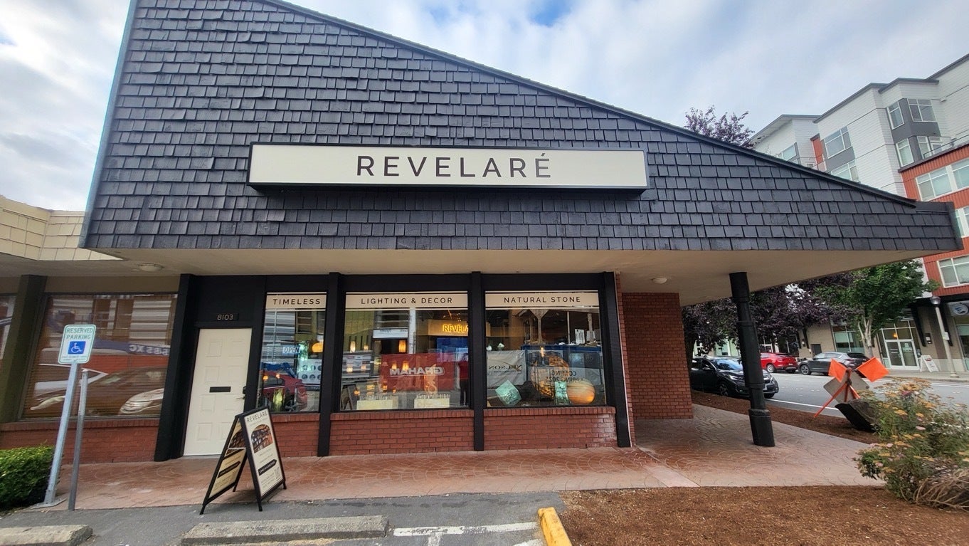 Revelare Opens in Redmond, WA - Fresh Windows Graphics and Storefront Signs