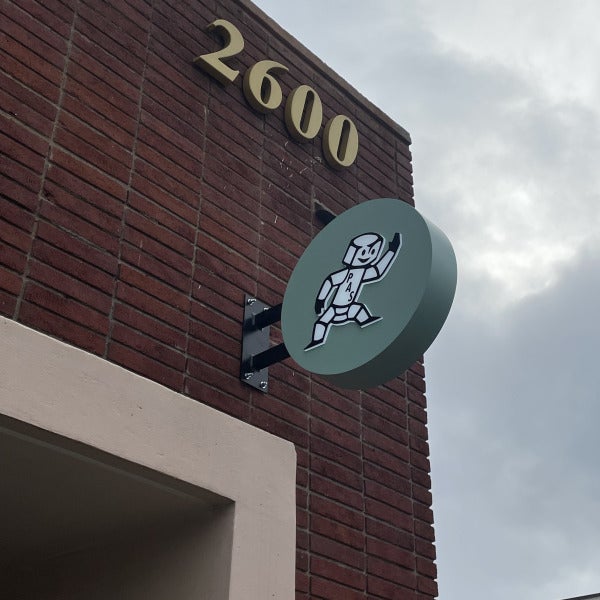  Custom Blade Sign – Bold & Eye-Catching for Your Business! 