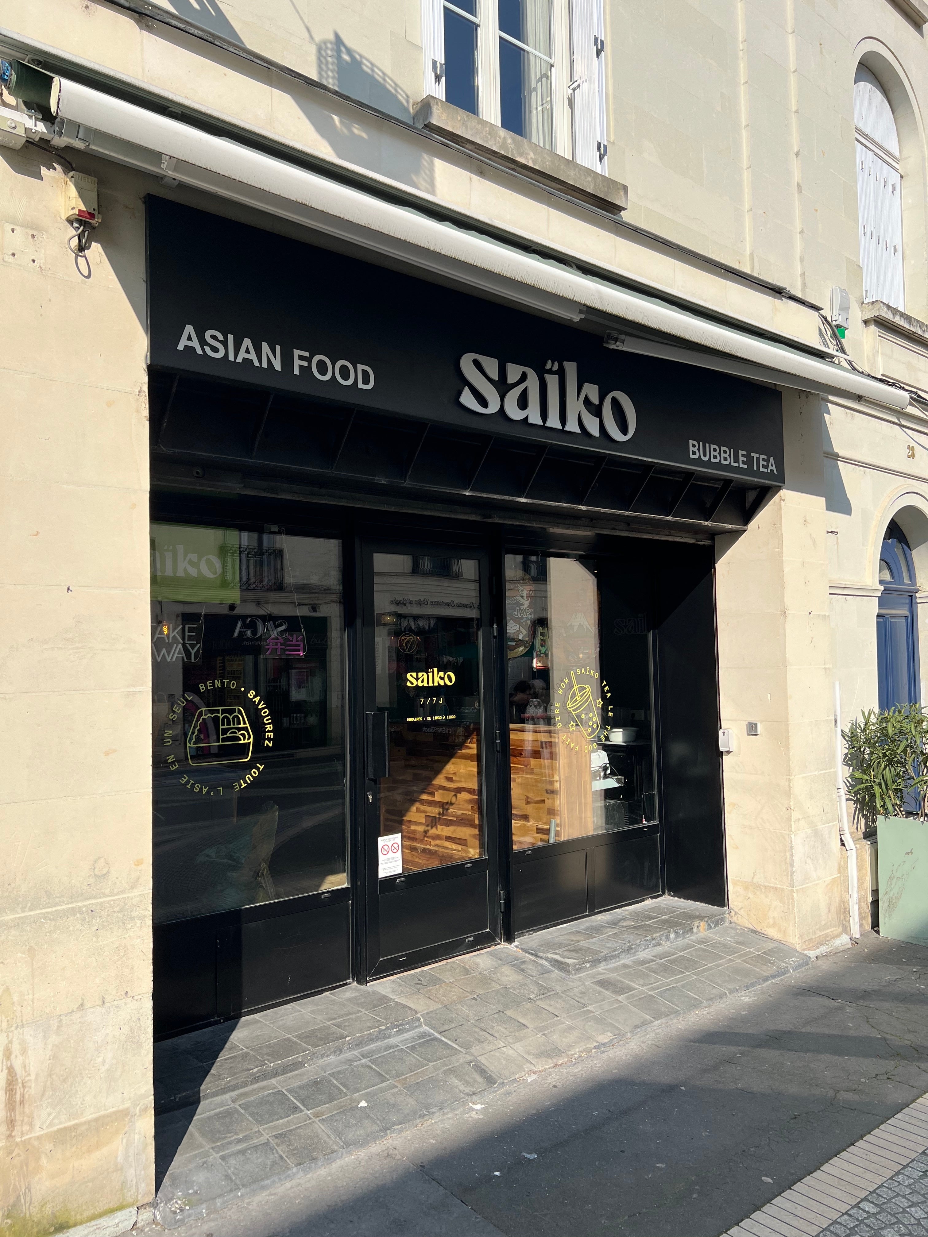 Vitrophanie et enseigne pour un nouveau restaurant à Tours !