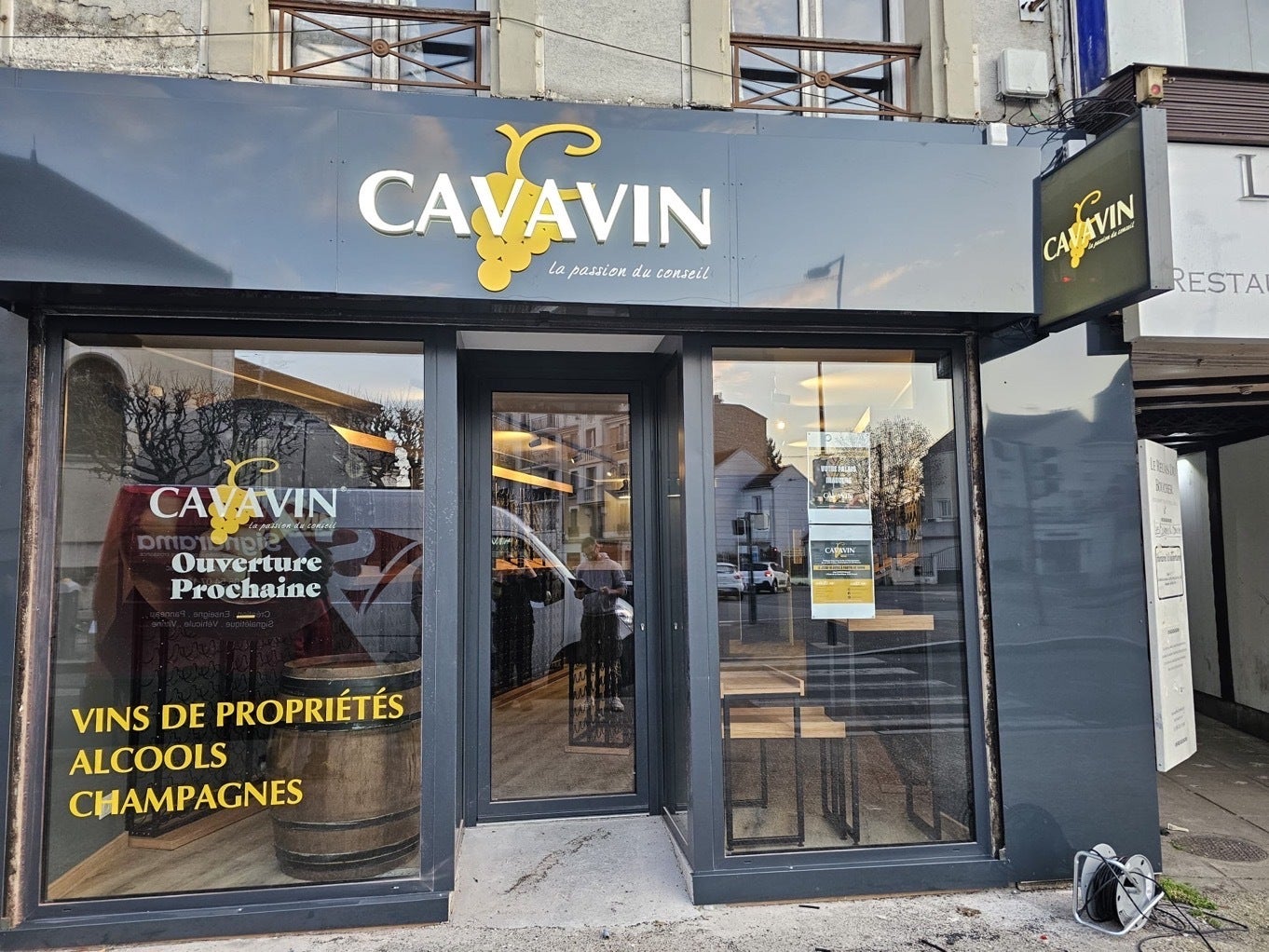 habillage de façade de magasin