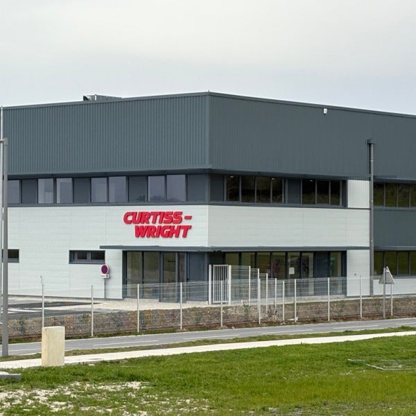 enseigne en lettres boîtiers