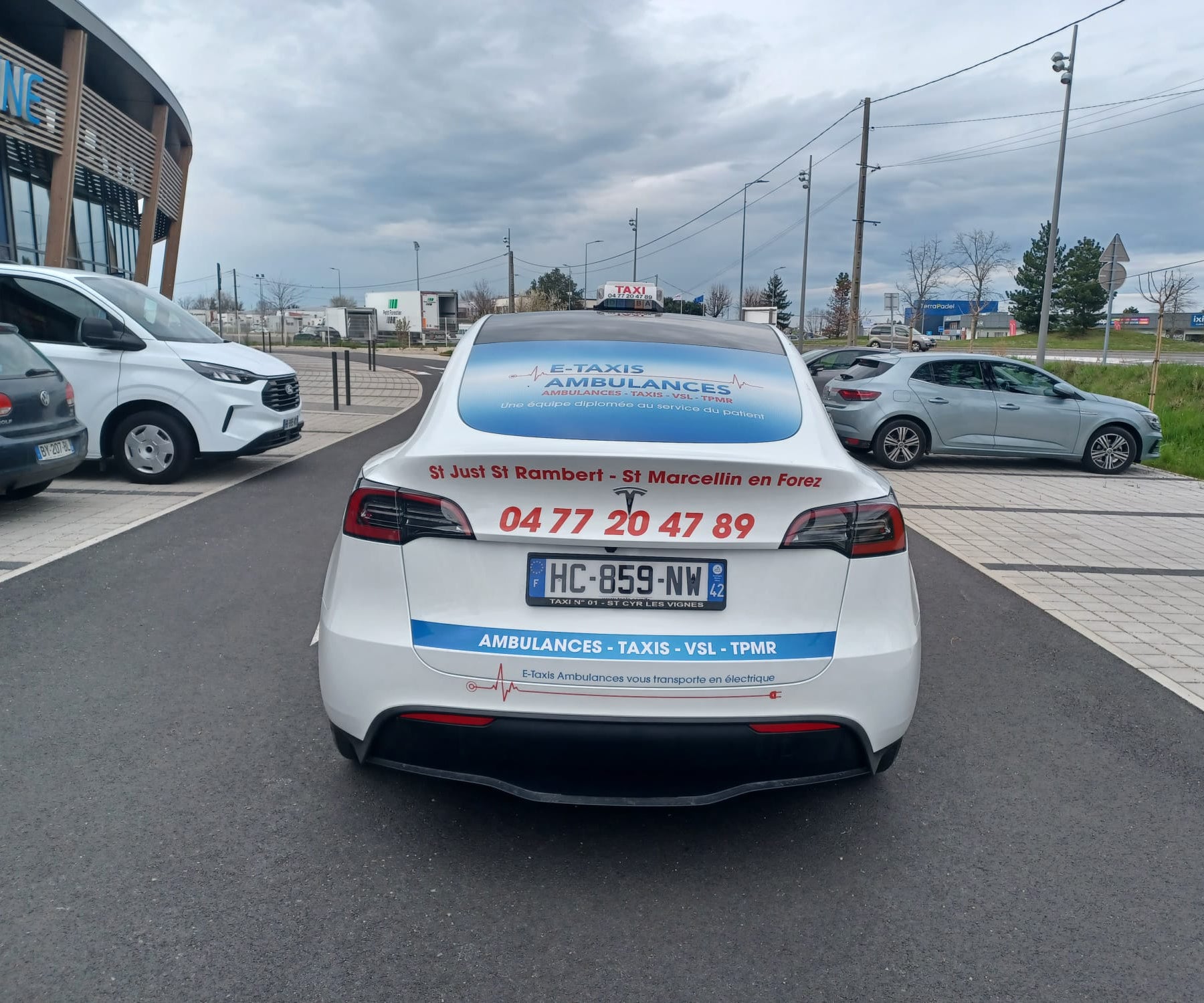 E-Taxis Ambulance