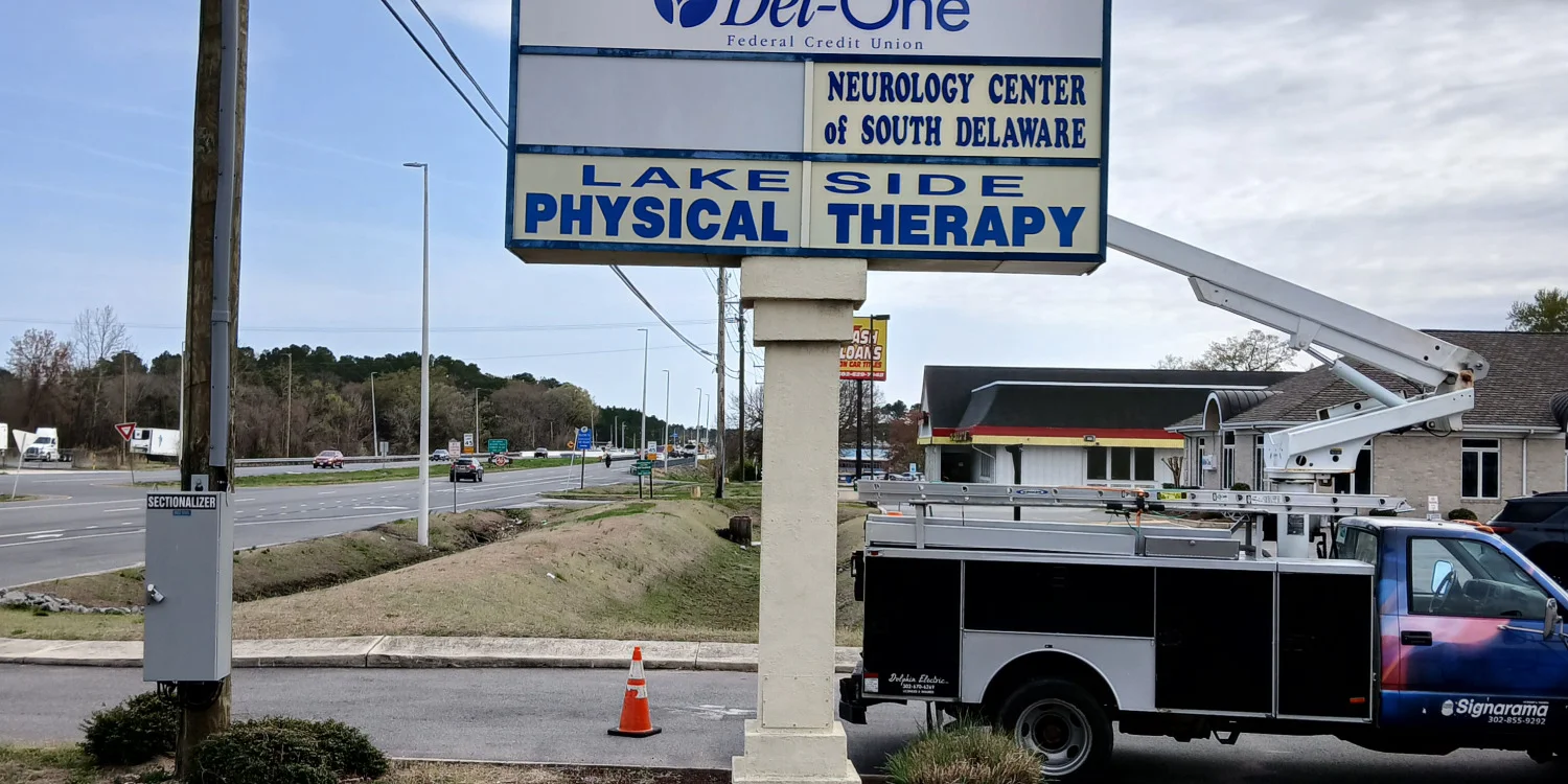 Custom Pylon Signs