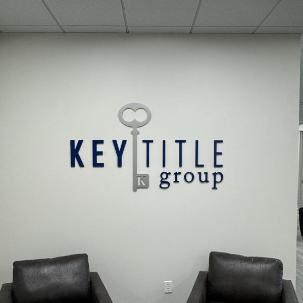 key title interior nonlit dimensional