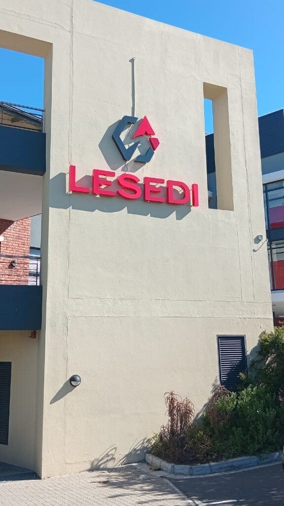 Refurbish your existing signs