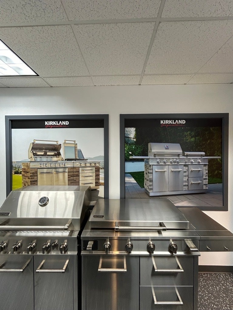 Windows Graphics That Spotlights Your Business to Visitors - Allied Marketing, Issaquah, WA