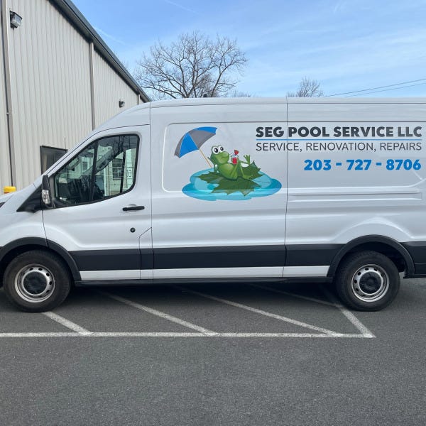 Seg pool van