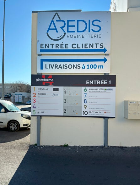PLATEFORME 14 - Panneau aluminium + lettrage adhésif polymère laminé mat