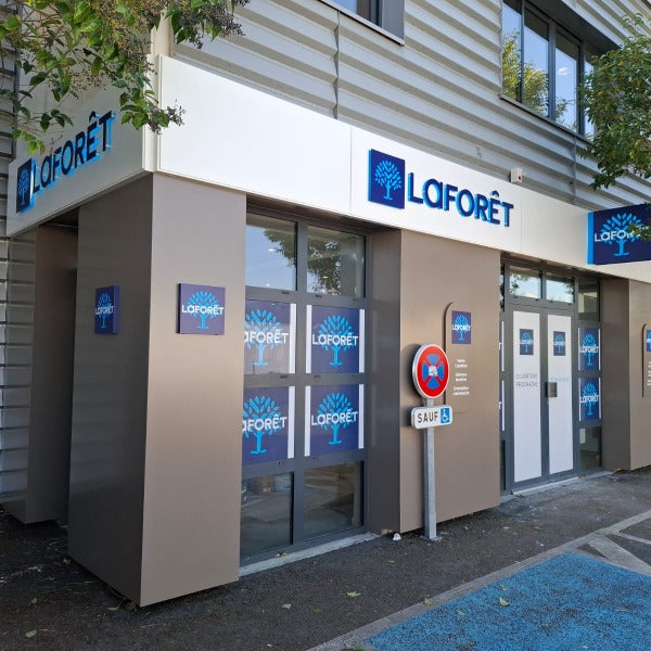 HABILLAGE FACADE CHAMBOURCY