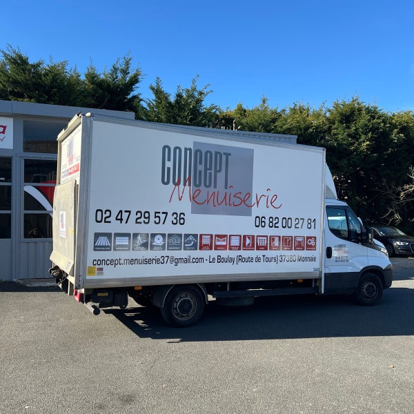 Marquage de véhicule pour une entreprise de menuiserie à Monnaie !