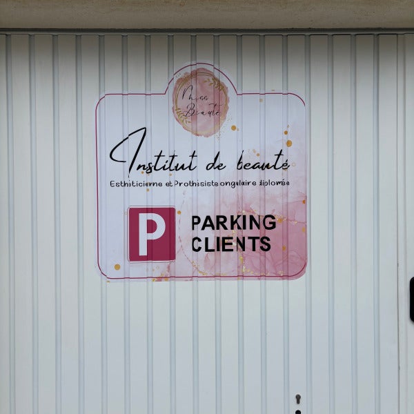 Signalétique pour un Institut de beauté à Monteux