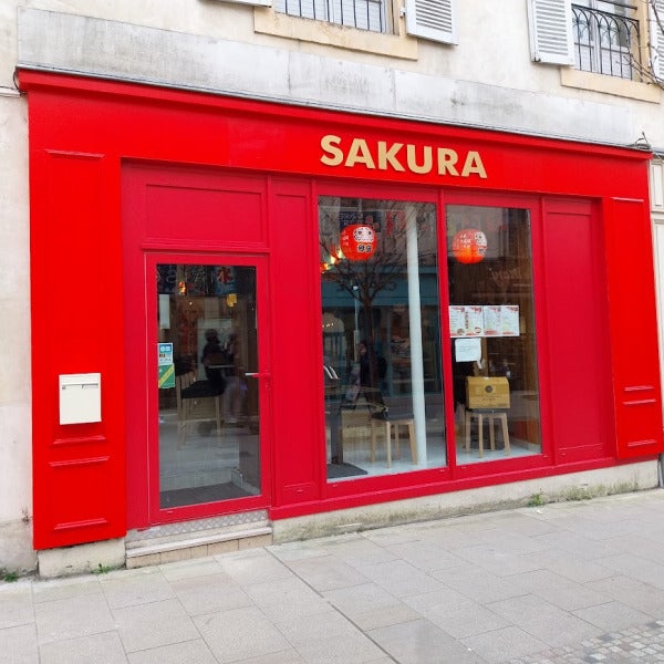 Conception et Pose de deux enseignes pour Sakura, nouveau restaurant japonais installé sur Le Mans