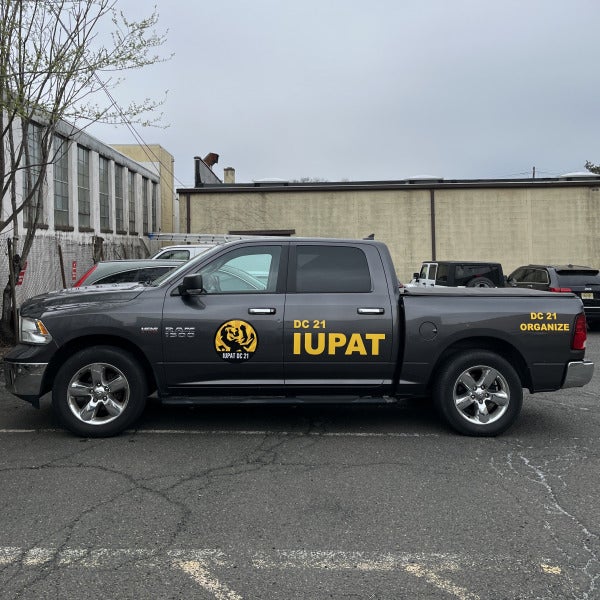 Vehicle Lettering That Supports Your Brand