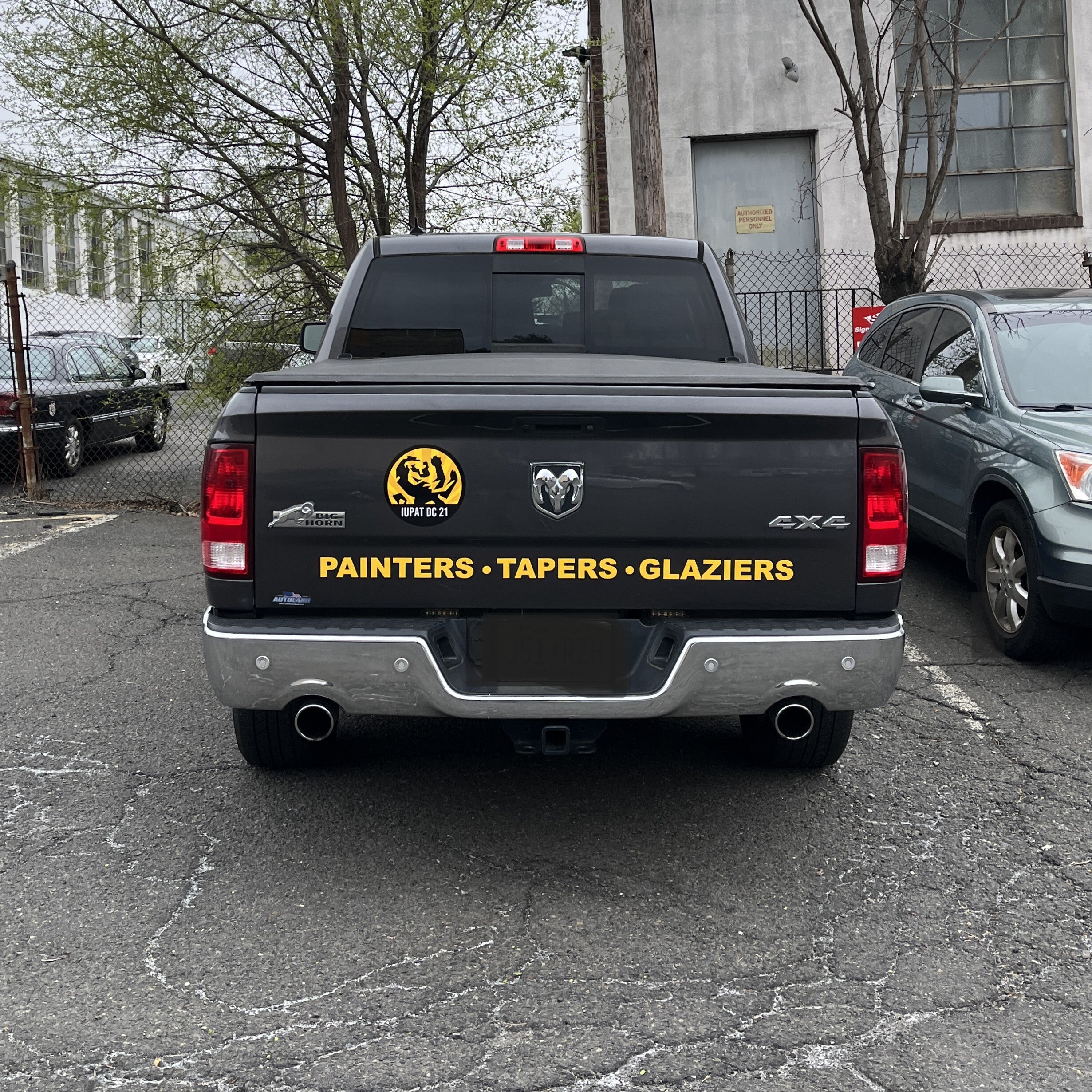 Vehicle Lettering That Supports Your Brand